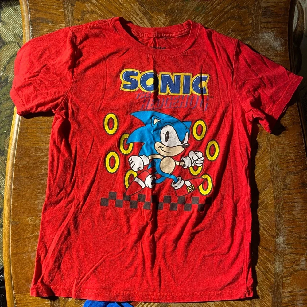 Sonic T-shirt bundle(5 shirts) boys 10/12 - Picture 6 of 6